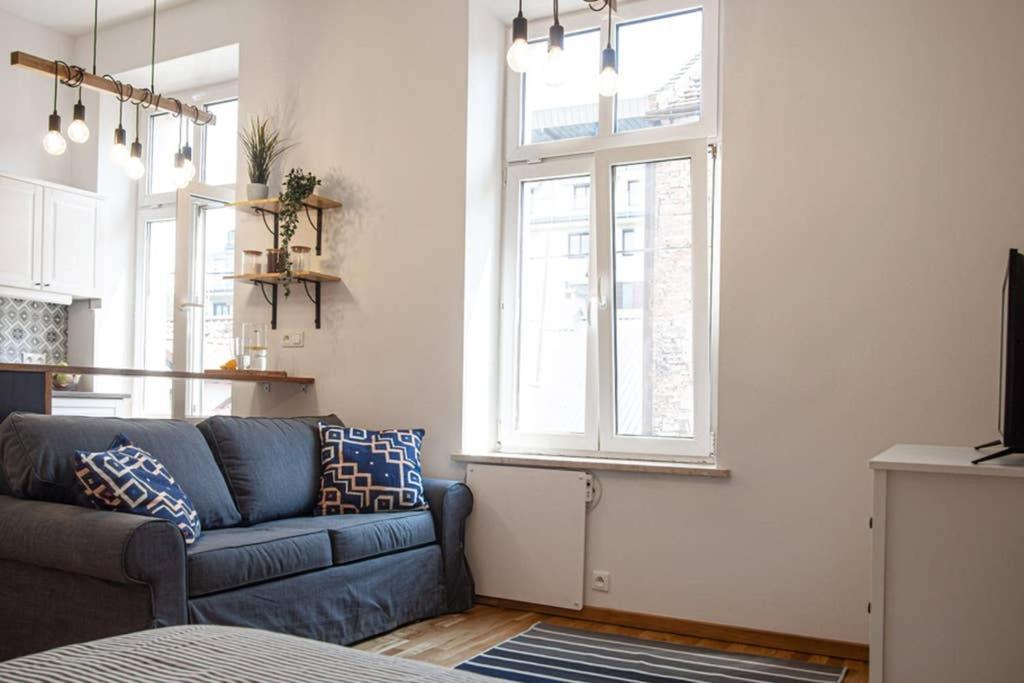 O & O Apartment *